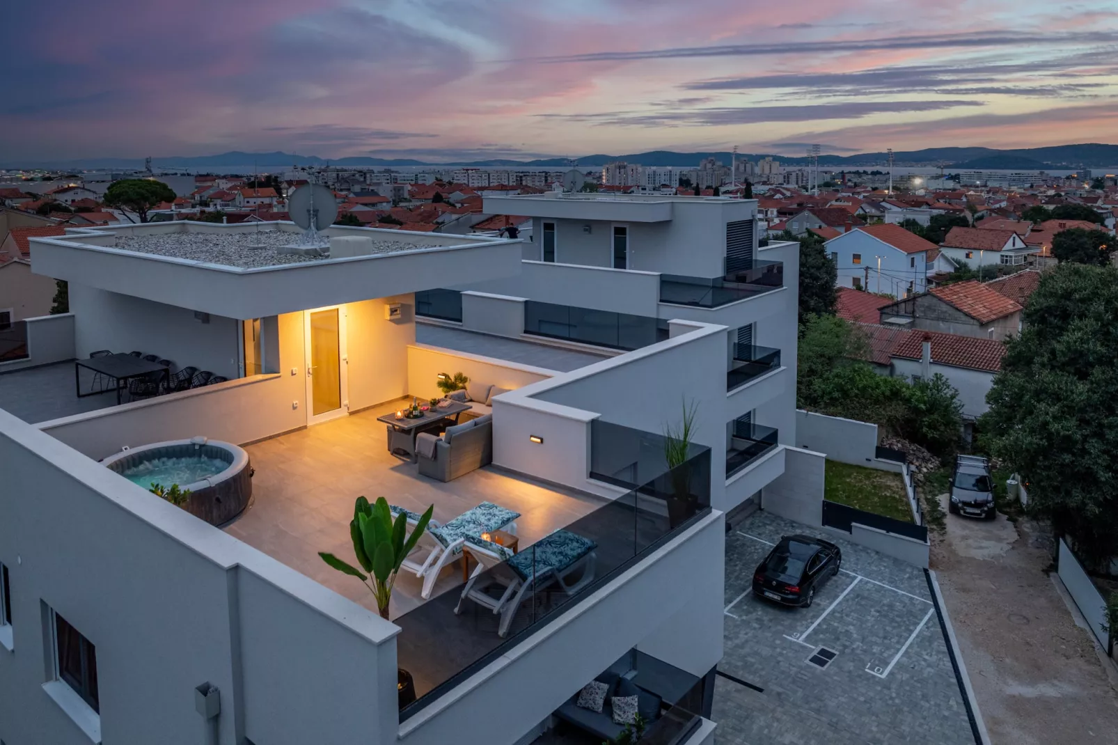 Deluxe apartment Anelle with jacuzzi - Terrasbalkon