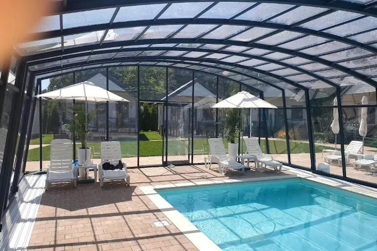 Domki wakacyjne przy stawie Jarosławiec - Zwembad