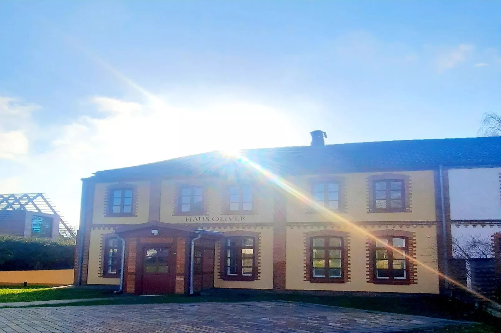 Haus Oliver 200 qm / 1-6 Personen - Buitenkant zomer