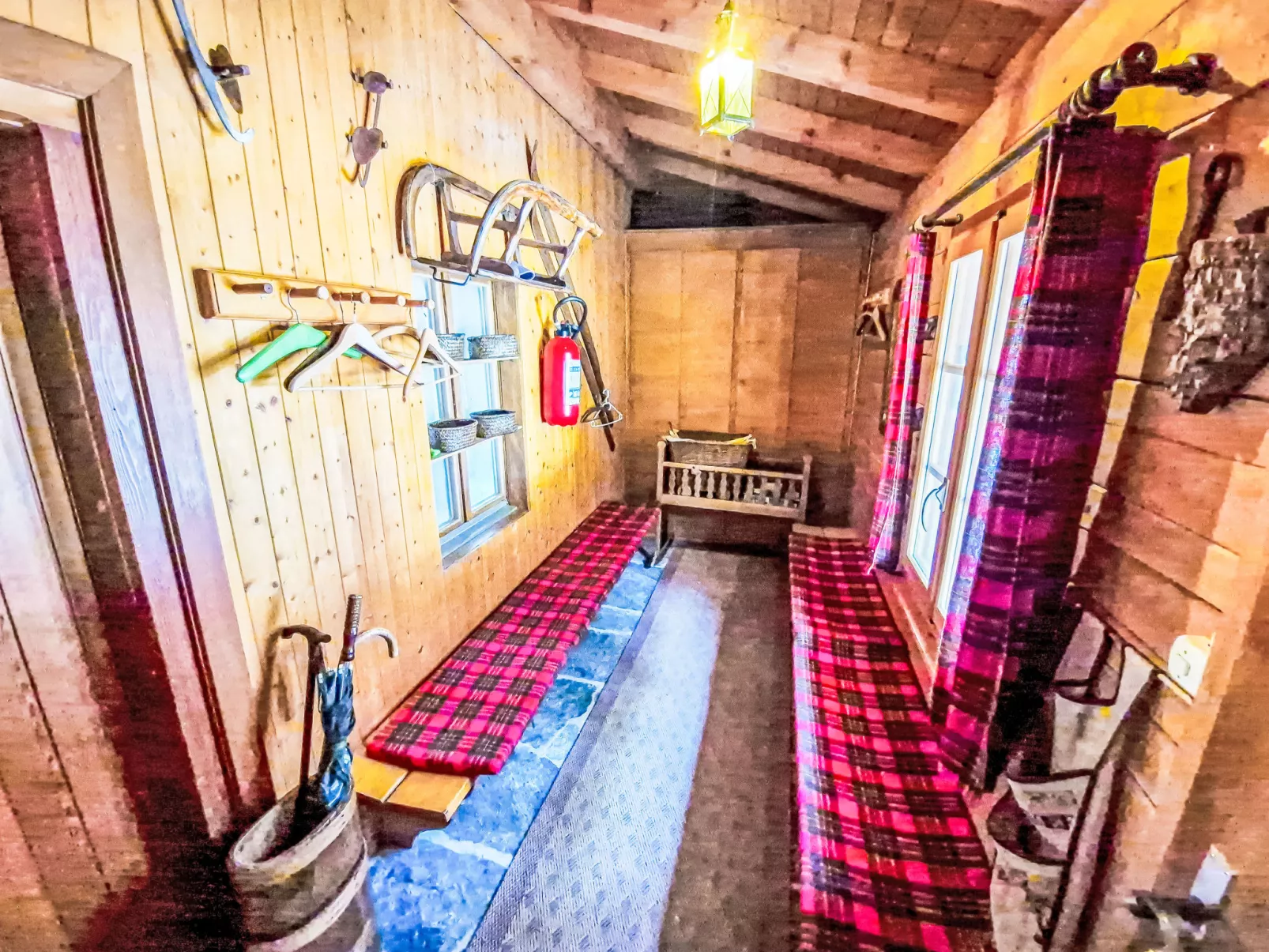 Chalet Le Rhônasson - Binnen