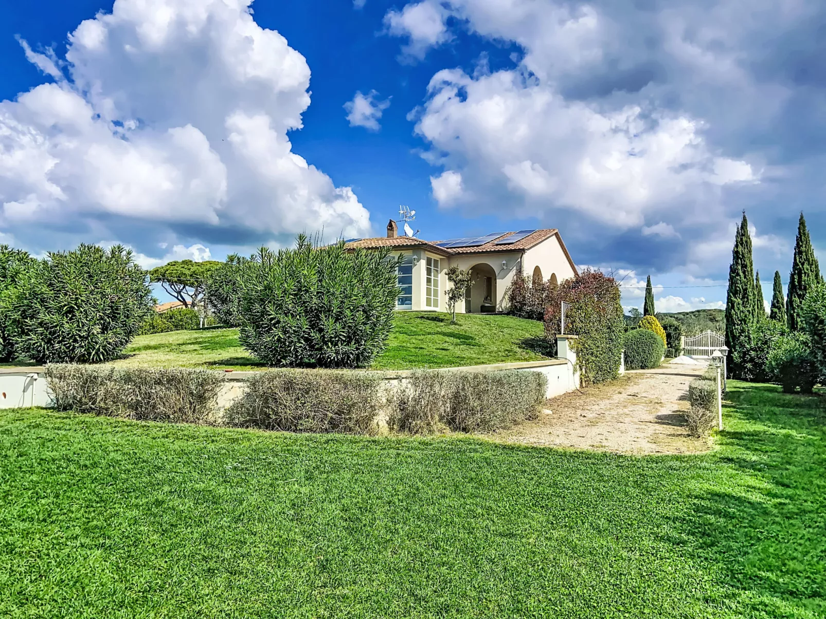 Villa gli Olivi - Buiten