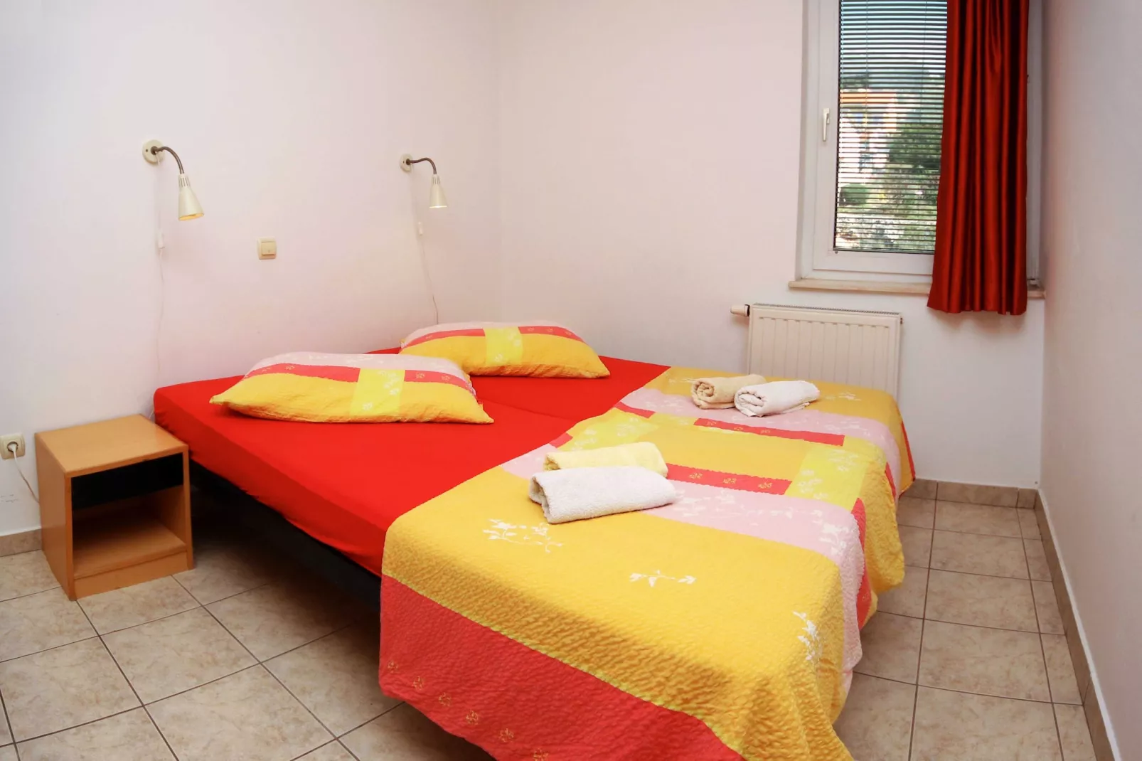 Apartments & Rooms Villa Petra -  One Bedroom Apartment with Balcony and Sea View (A4) - Slaapkamer