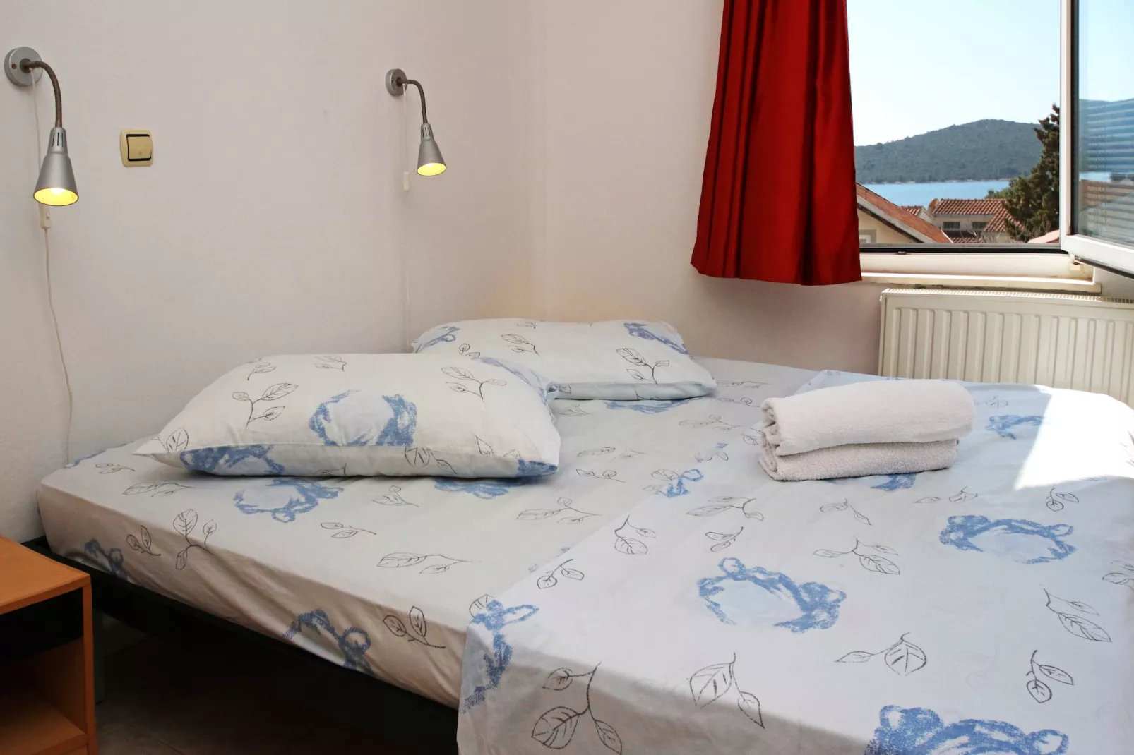 Apartments & Rooms Villa Petra -  One Bedroom Apartment with Balcony and Sea View (A4) - Slaapkamer