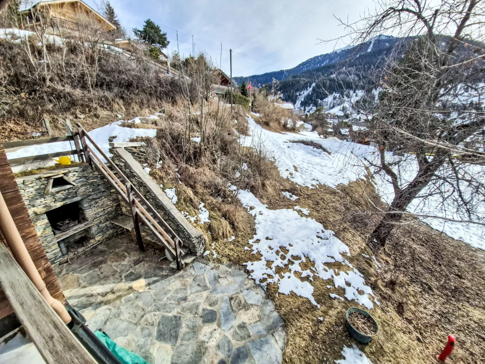 Chalet Le Rhônasson - Buiten