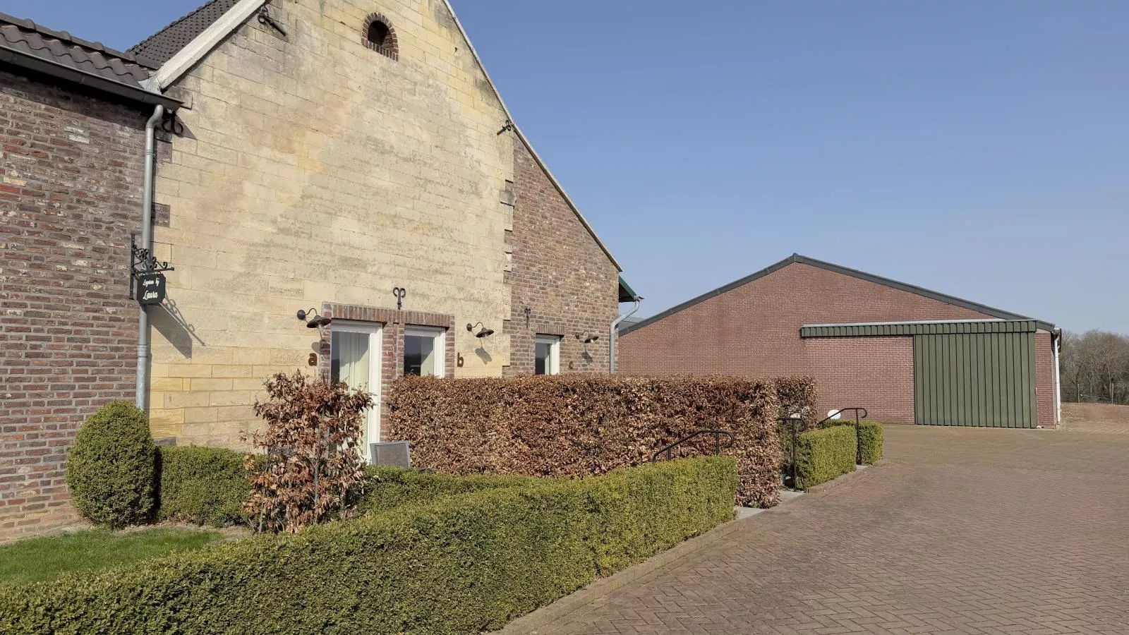 Logeren bij Laura - Uitzicht zomer