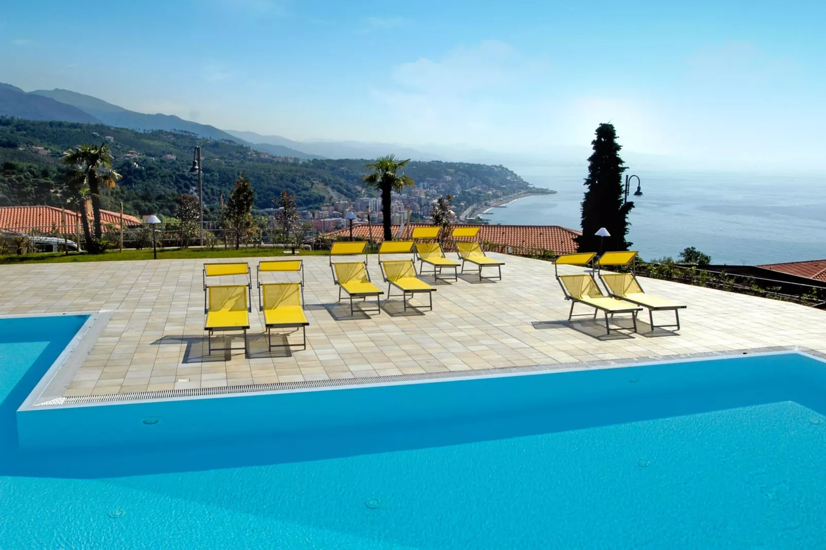 RESIDENCE VILLA BEUCA COGOLETO - TWO-ROOM APARTMENT 2 PAX SEA VIEW B2VM - Parkfaciliteiten