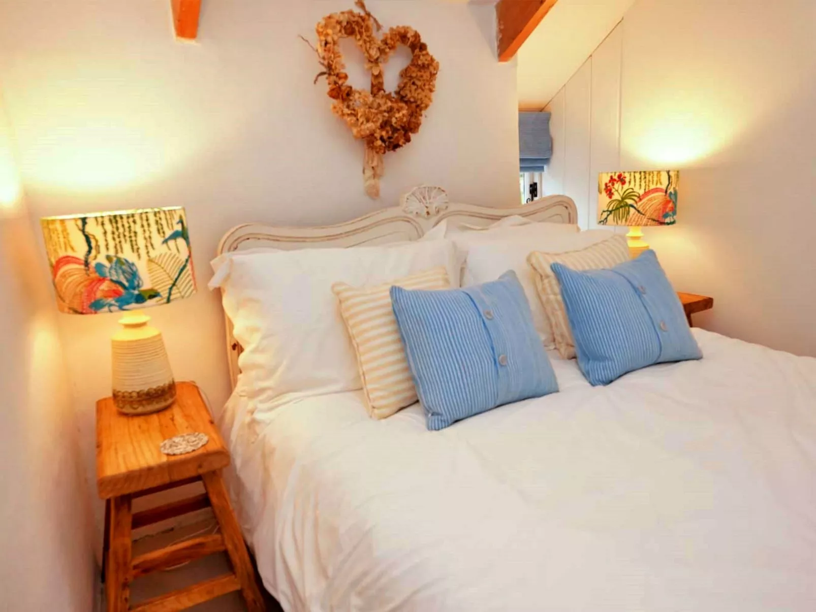 Porthcothan Mill Cottage - Binnen