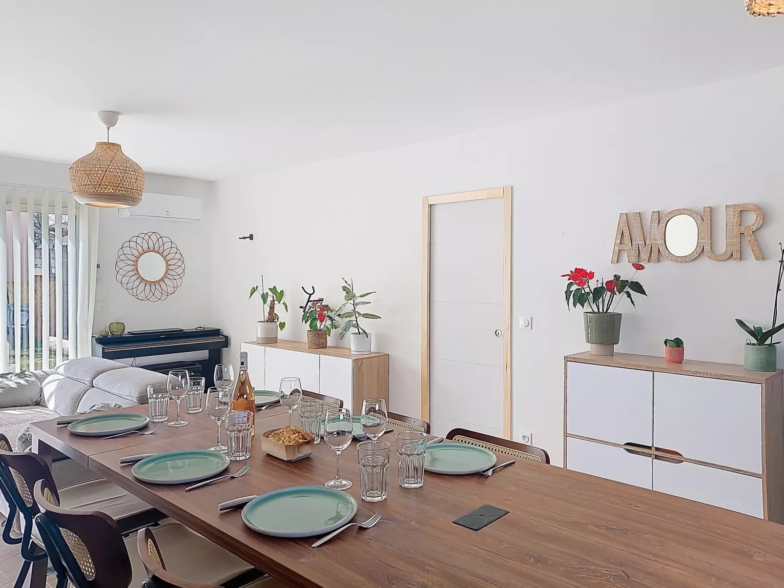 AQUI SIAN BEN - Binnen