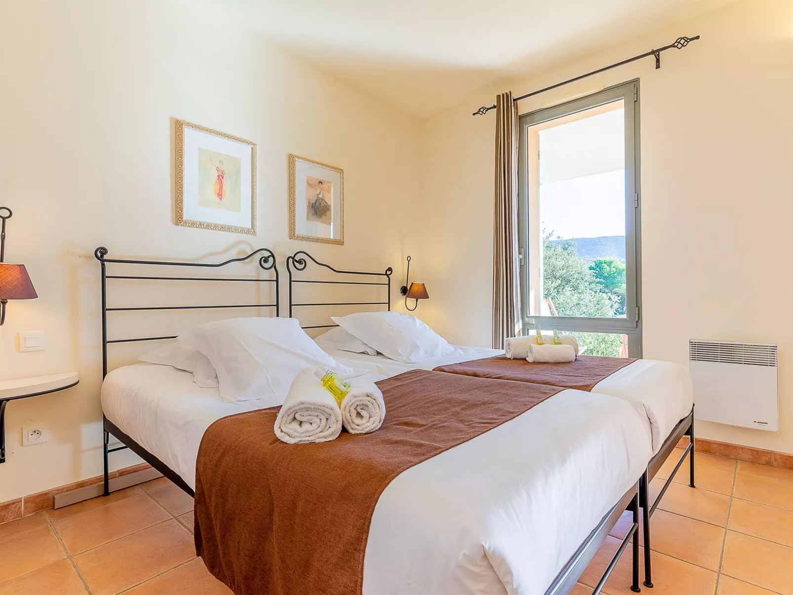 Provence Country Club - Binnen