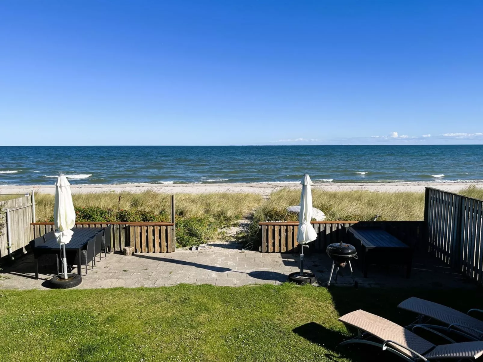 "Nedelko" - 20m from the sea - Buiten