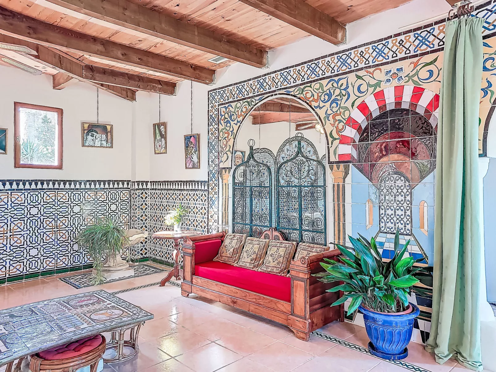 Les Ecuries - Binnen