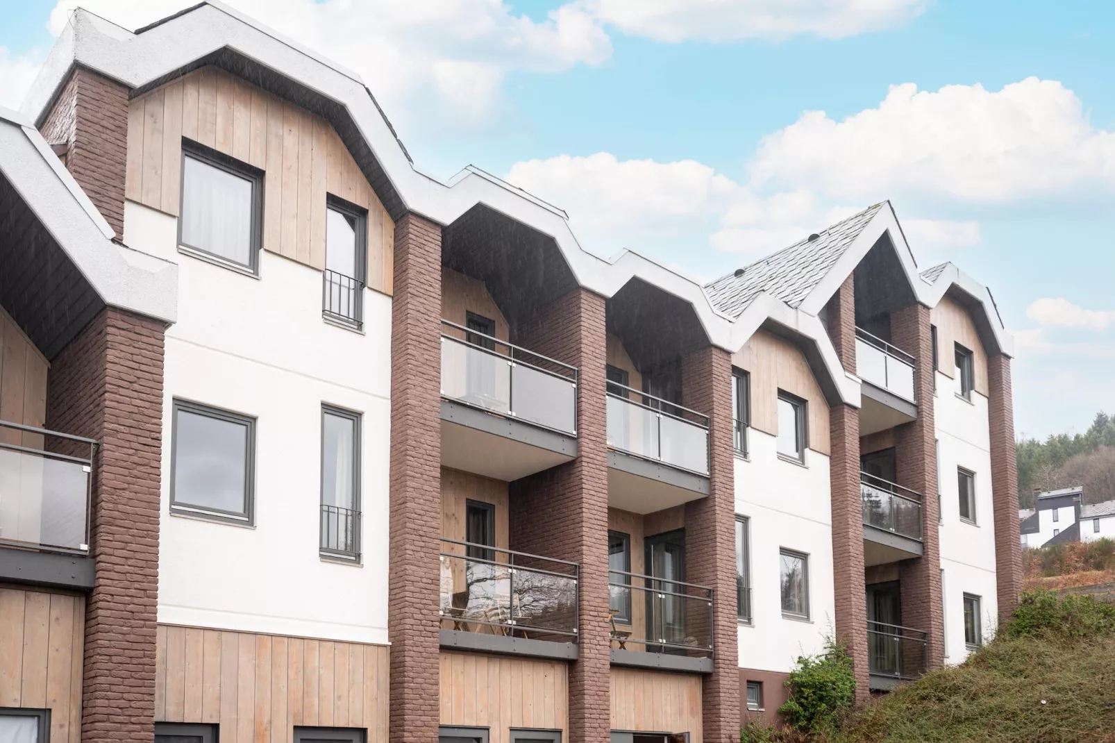 Studio Basement 2 - Buitenkant zomer