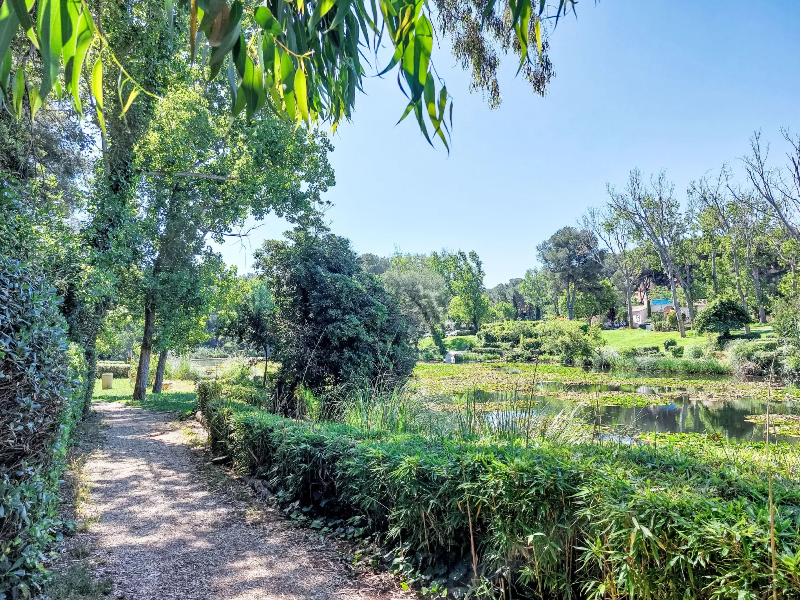 Le Luberon Loisirs - Buiten