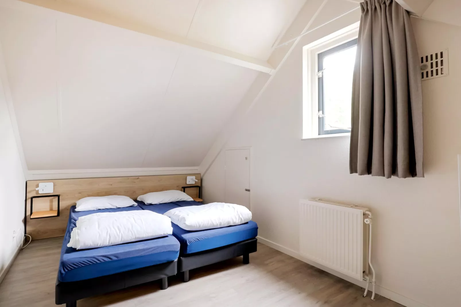 7 - Persoons Forest 217 Sauna Bungalow (copy) (copy) (copy) (copy) - Slaapkamer