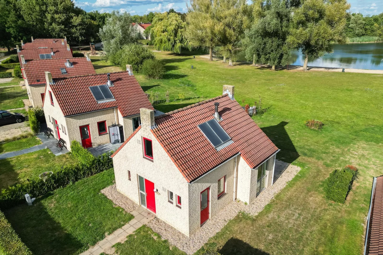 6 - Persons De Zingende Wilg (copy) (copy) - Buitenkant zomer
