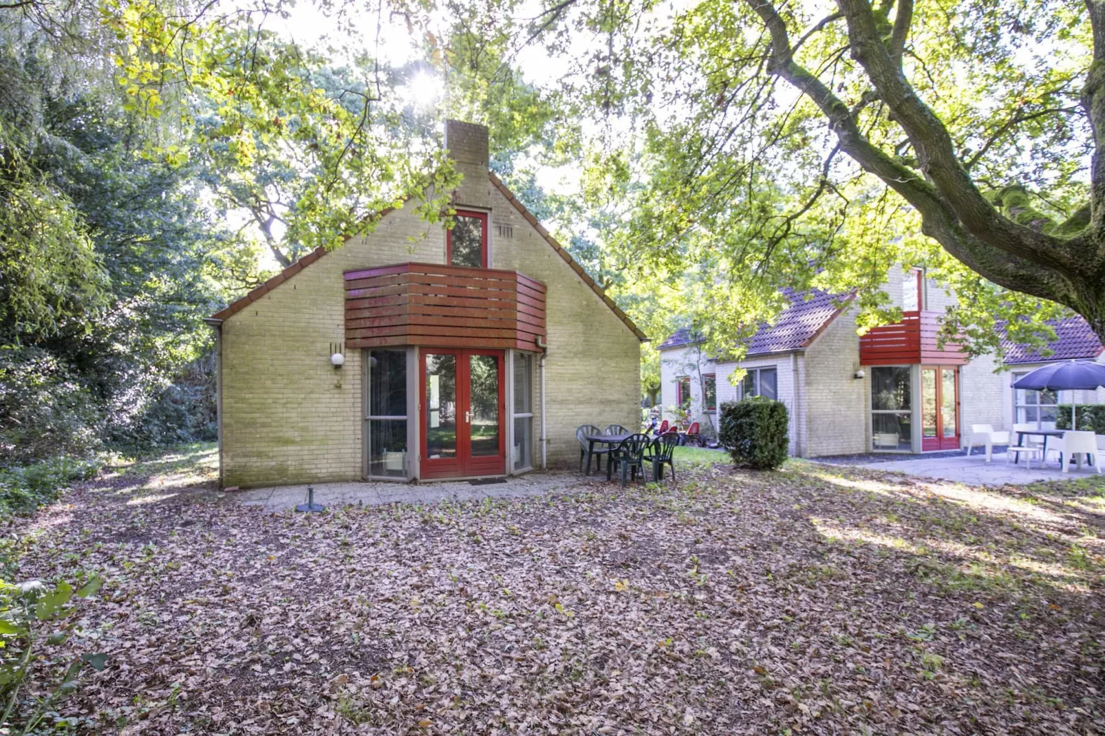 6 - Persons De Zingende Wilg (copy) (copy) - Buitenkant zomer