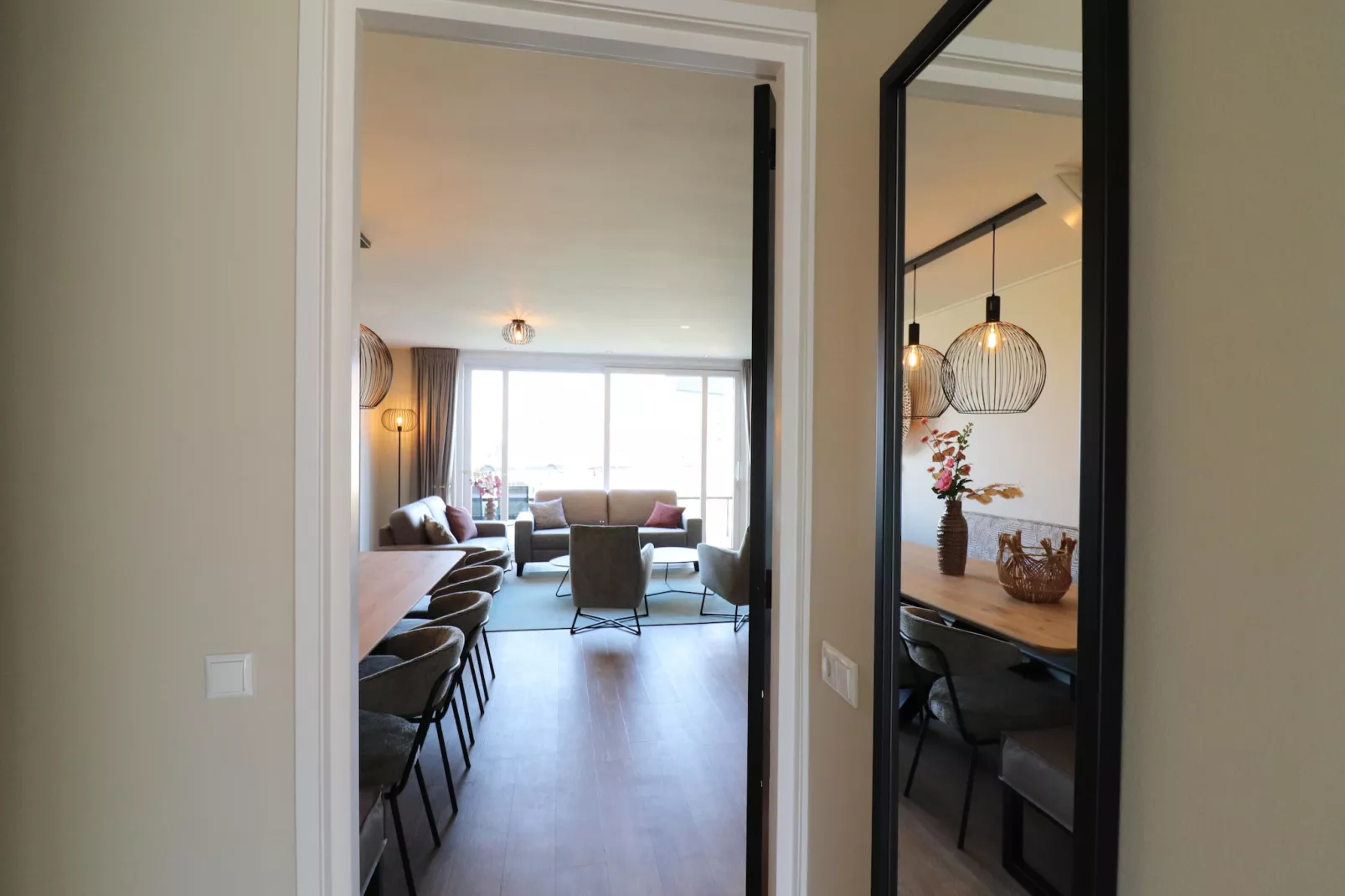 Moderne villa op het Friese platteland - Hal-ontvangst