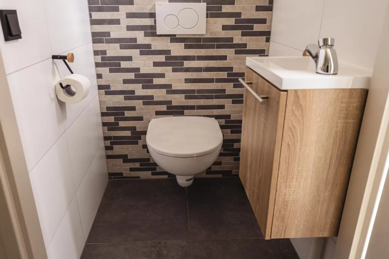 Vakantiepark 't Broeckhuys 7 - Badkamer