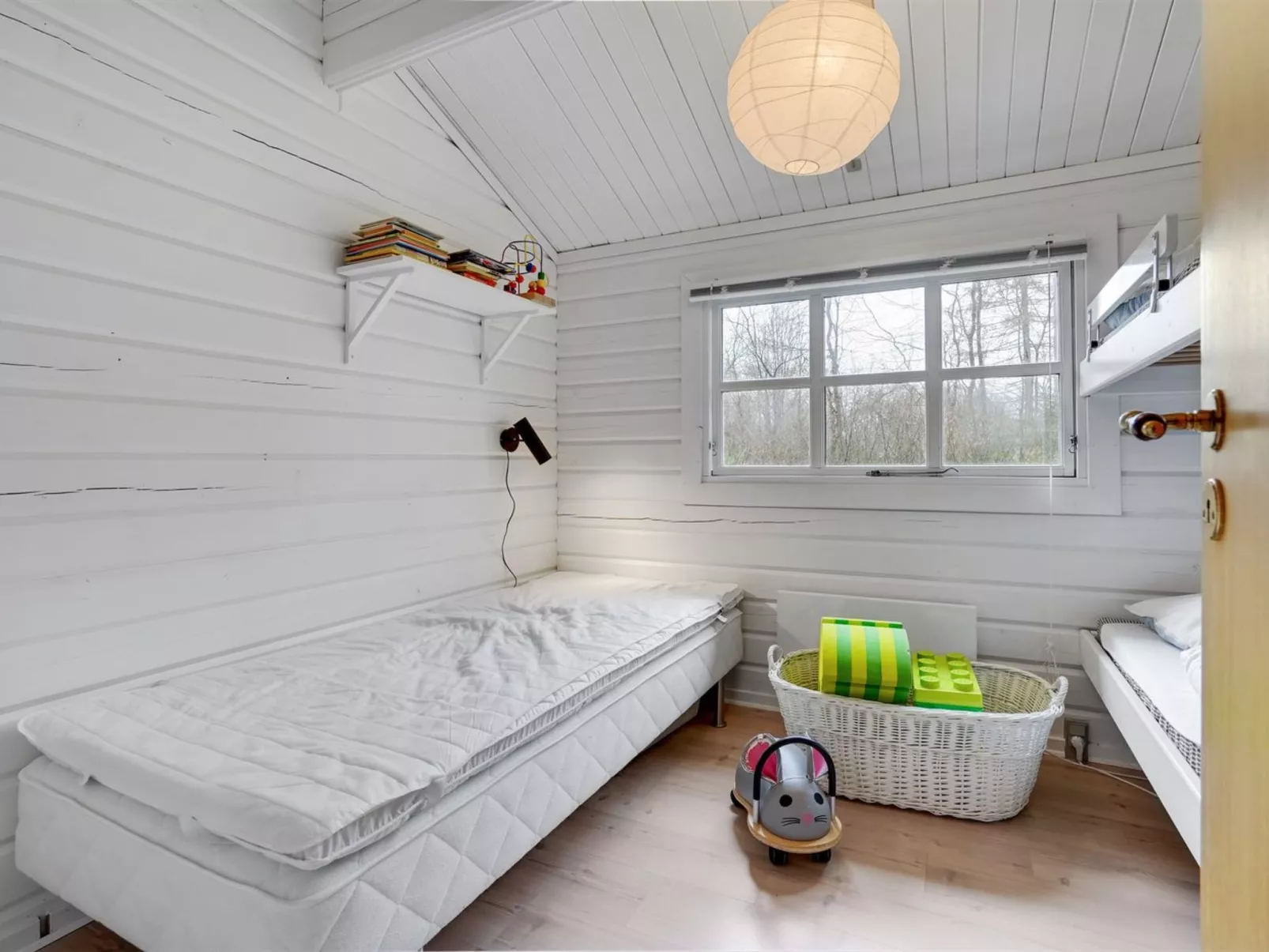 "Iulger" - 30km from the sea - Binnen