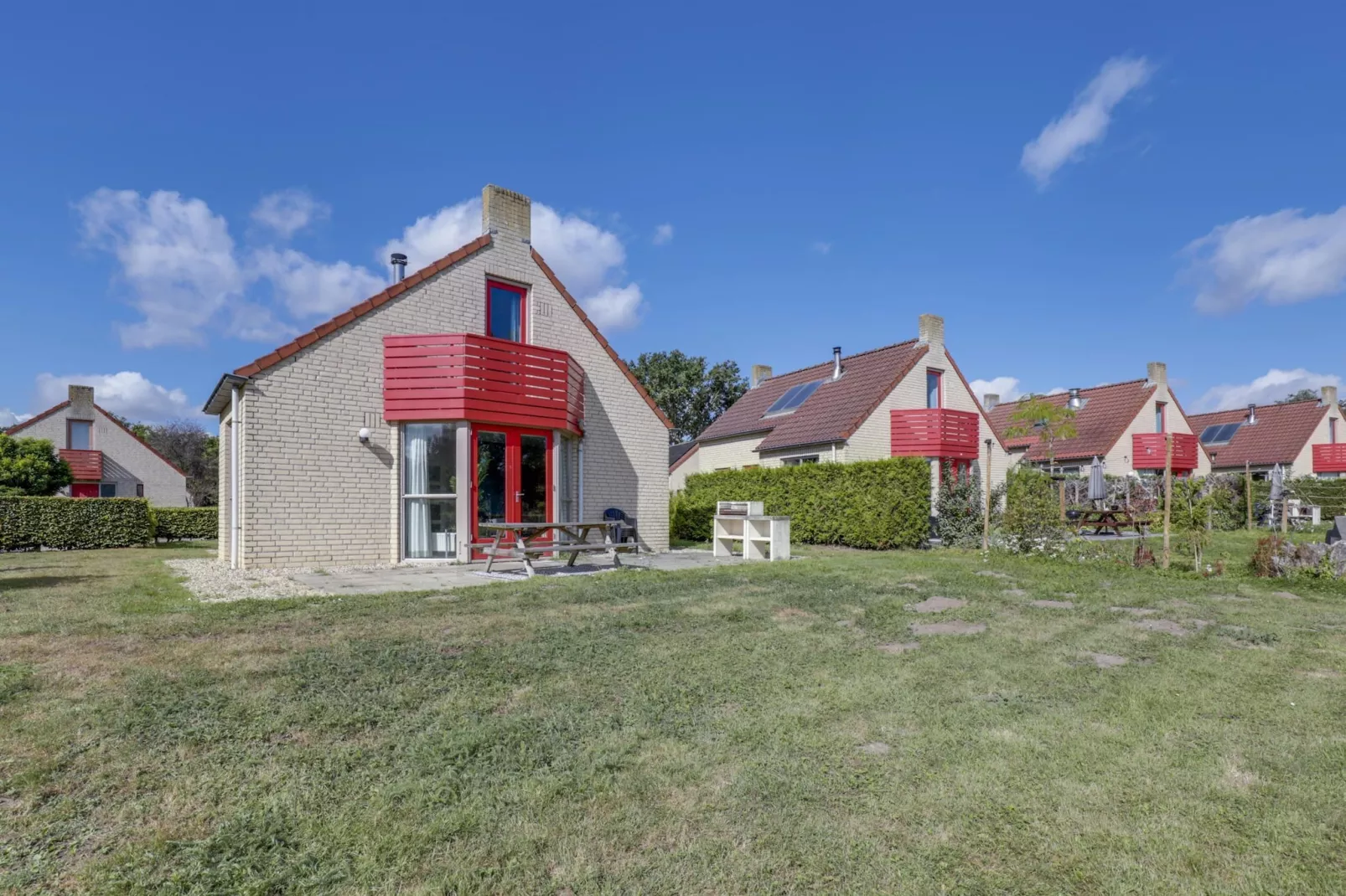 6 - Persons De Zingende Wilg (copy) (copy) - Buitenkant zomer