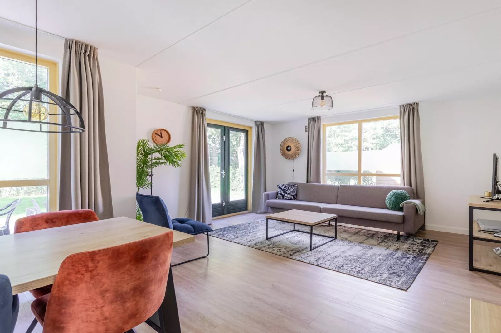 7 - Persoons Forest 217 Sauna Bungalow (copy) (copy) (copy) - Woonkamer