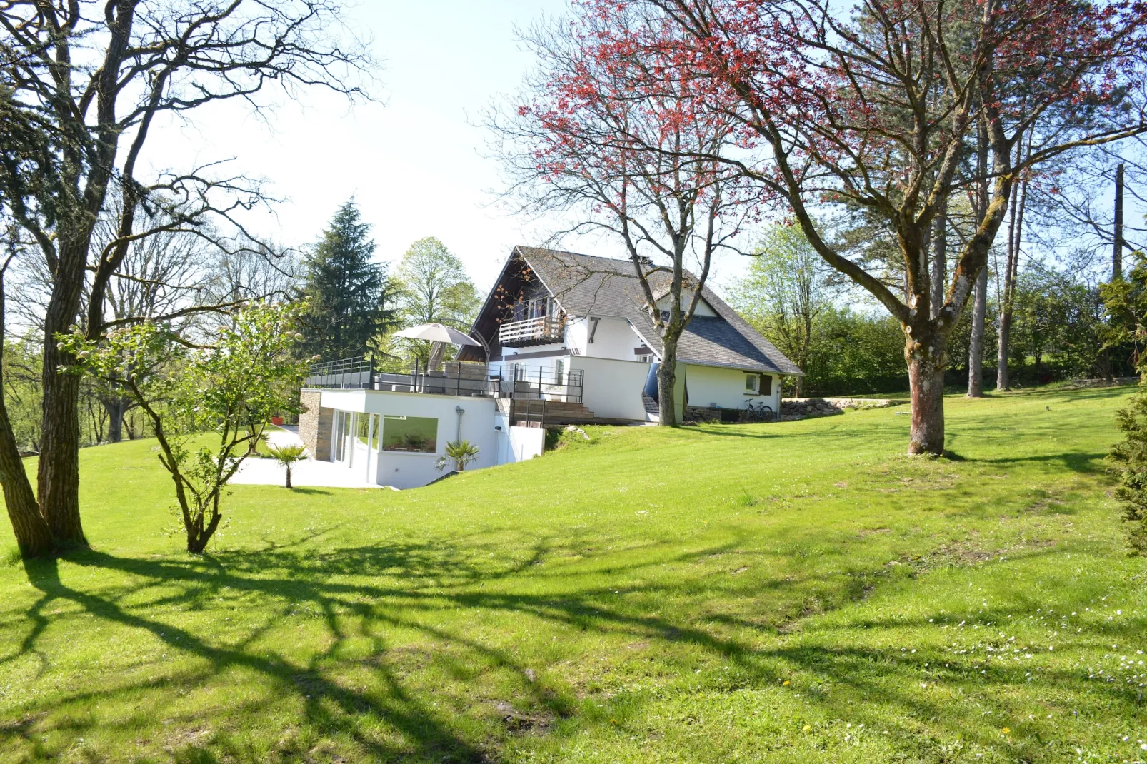 Le Monthouet - Buitenkant zomer
