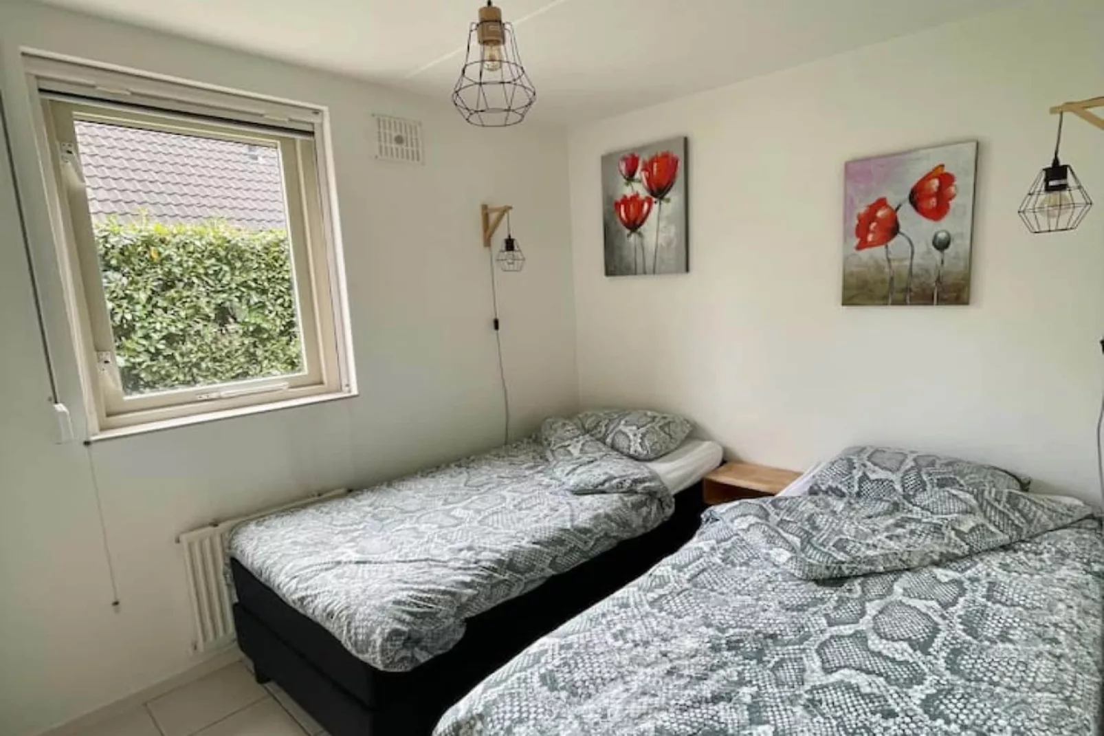 6 - Persons Forest Bungalow (copy) - Slaapkamer