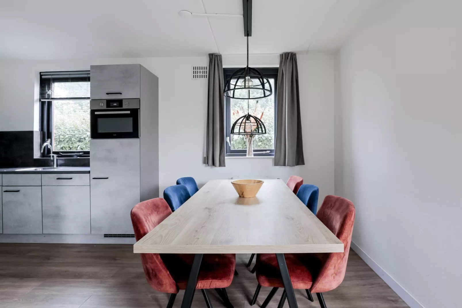 6 - Persons De Zingende Wilg (copy) - Eetkamer