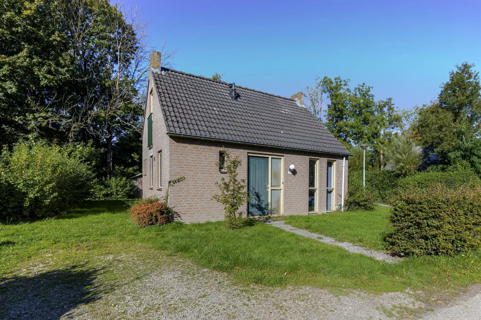 7 - Persoons Forest 217 Sauna Bungalow (copy) (copy) (copy) - Buitenkant zomer