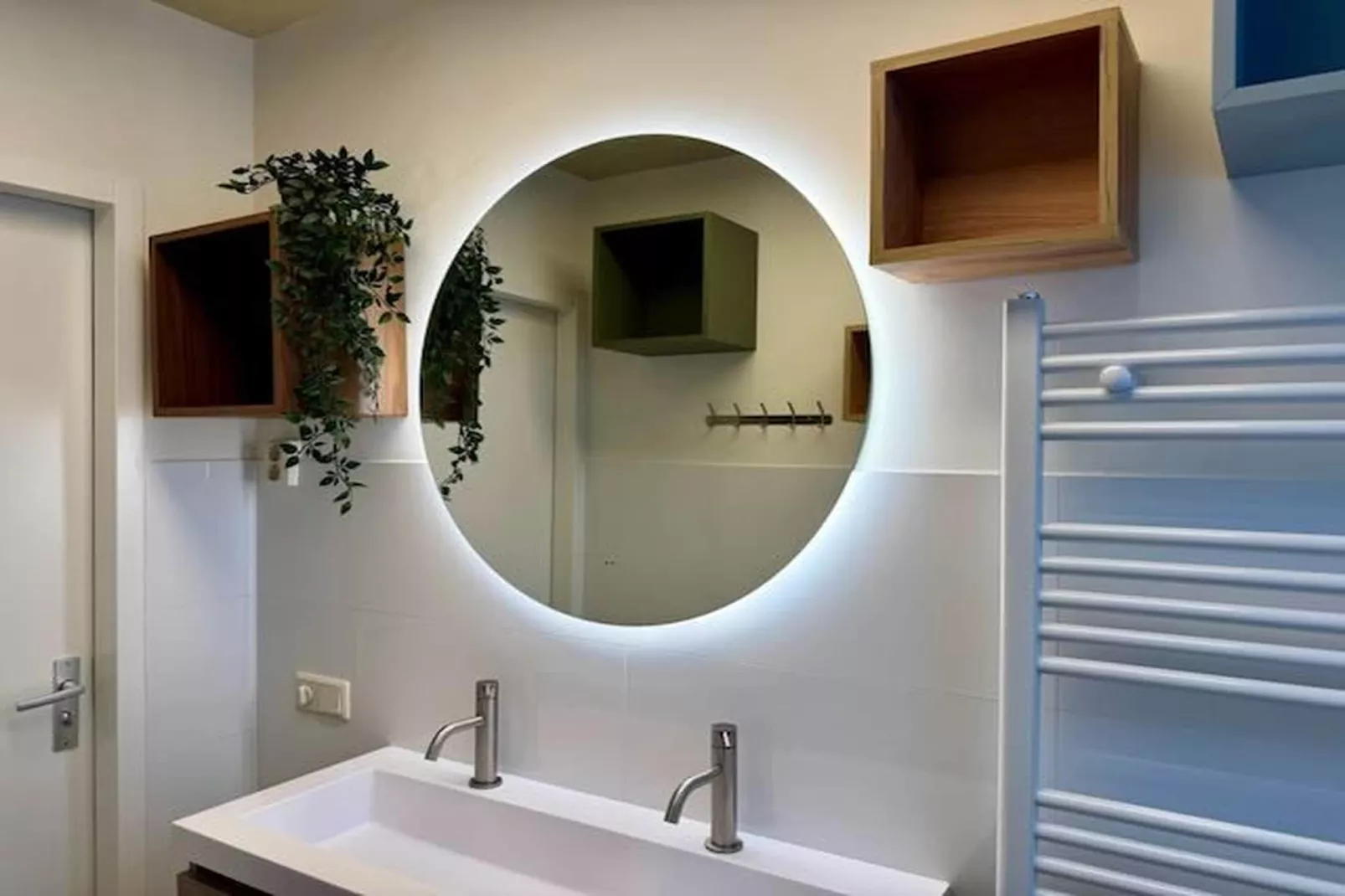 6 - Persons Forest VIP Bungalow (copy) - Badkamer