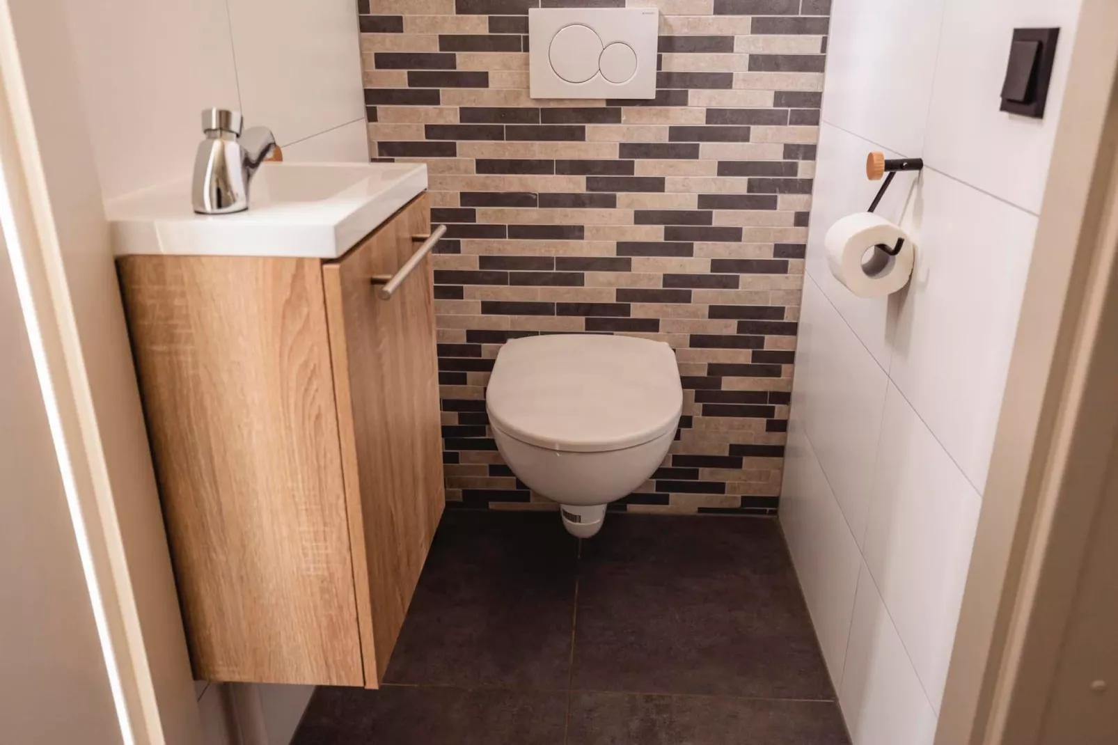 Vakantiepark 't Broeckhuys 3 - Badkamer