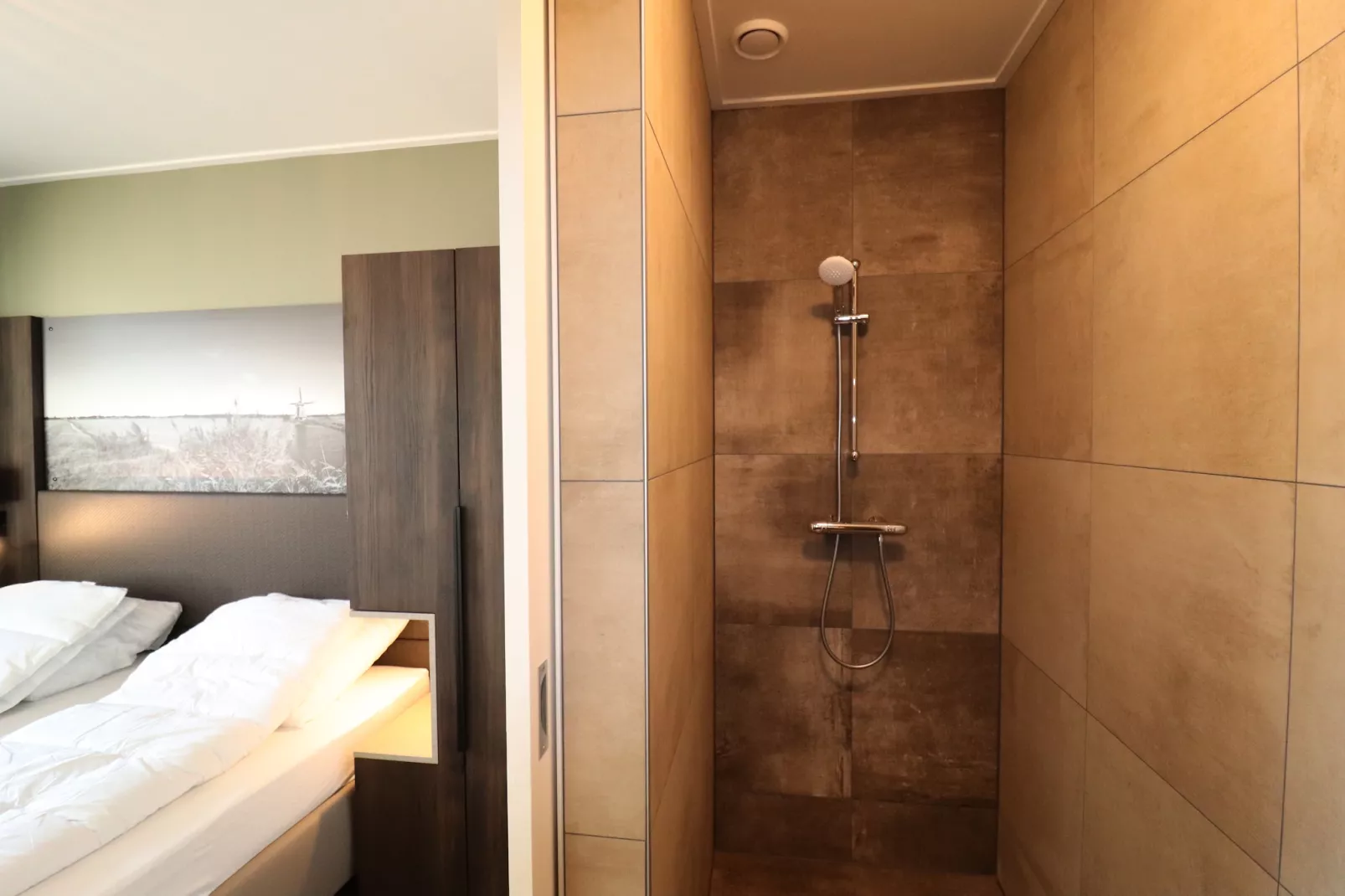 Moderne villa op het Friese platteland - Slaapkamer