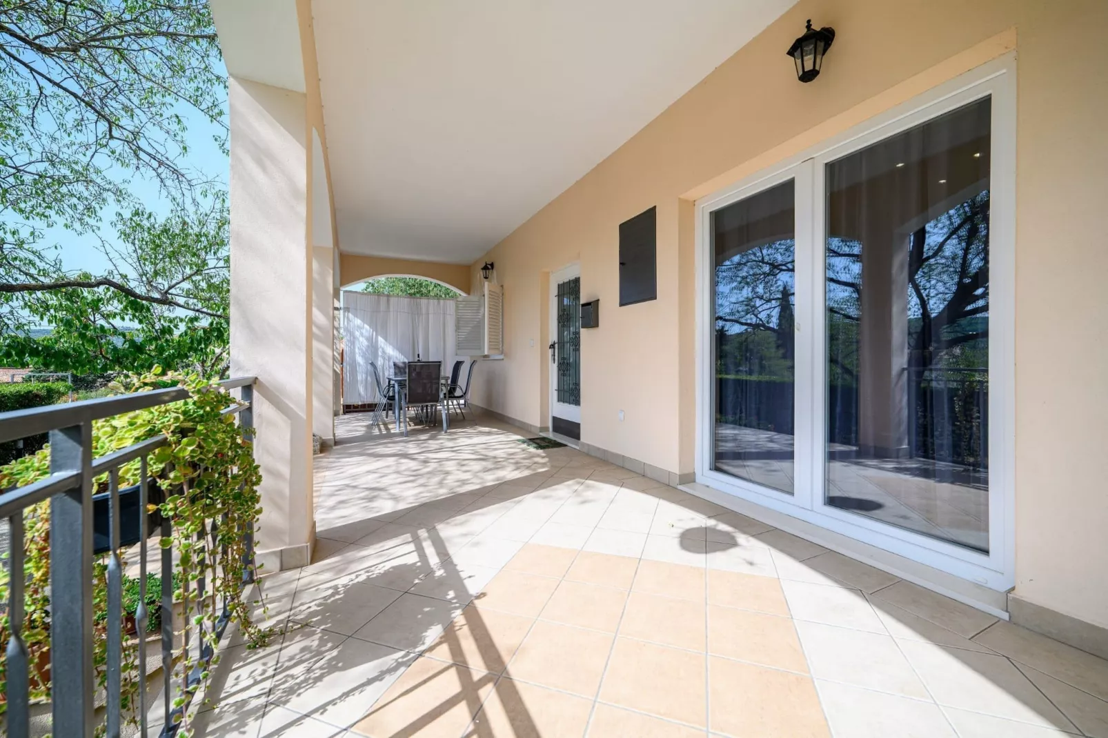 Holiday Home Rokoko - Two Bedroom Holiday Home with Swimming Pool - Terrasbalkon