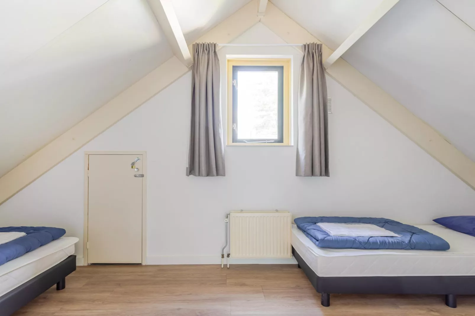 7 - Persoons Forest 217 Sauna Bungalow (copy) (copy) (copy) - Slaapkamer