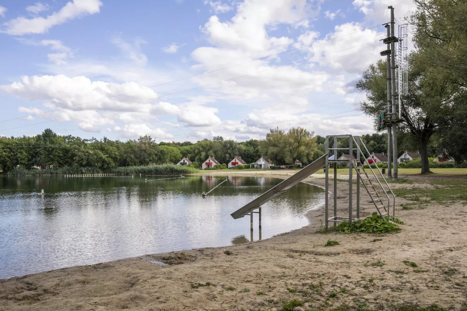 7 - Persoons Forest 217 Sauna Bungalow (copy) (copy) - Gebieden zomer 1km