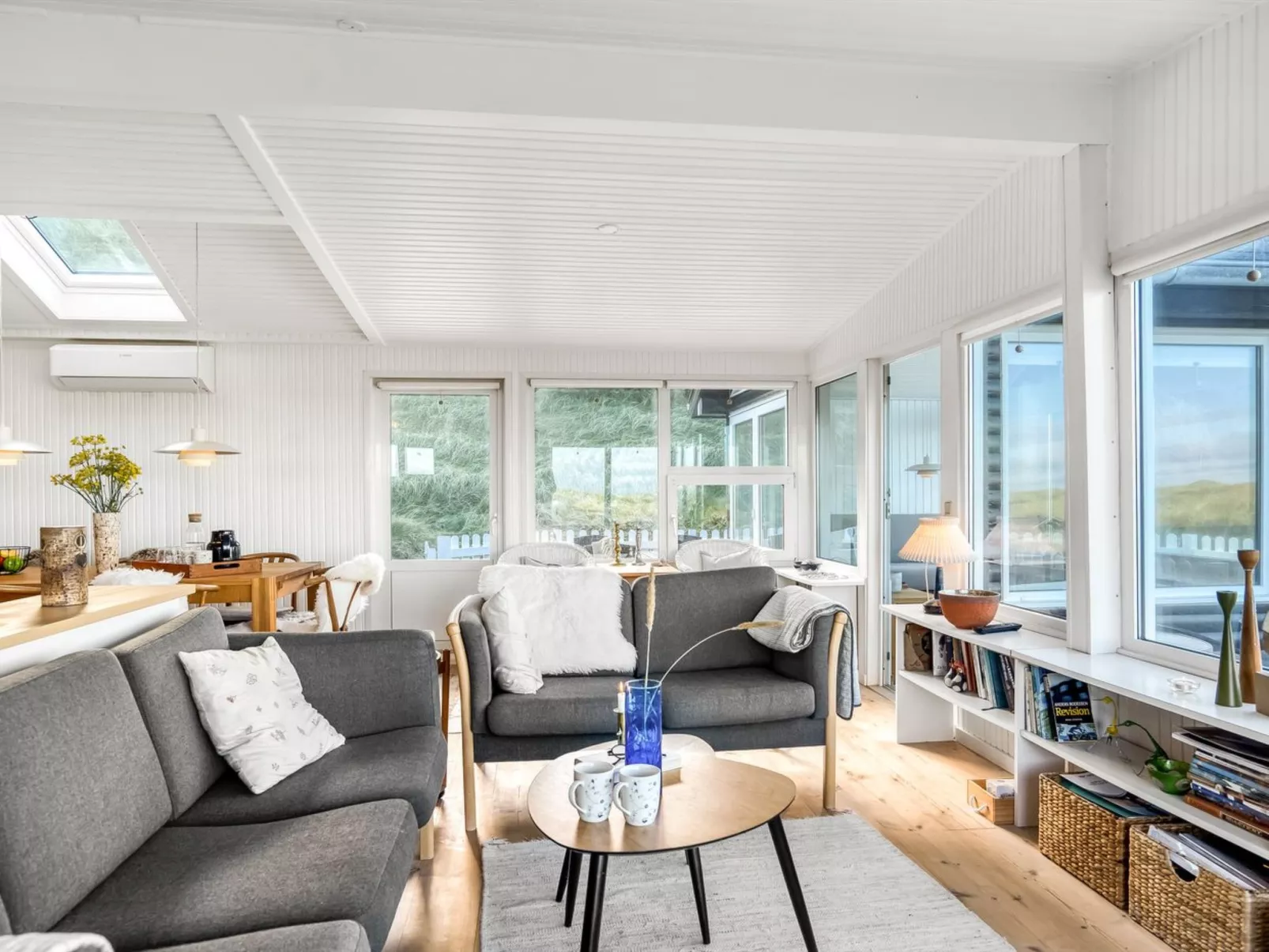 "Ineke" - 295m from the sea - Binnen