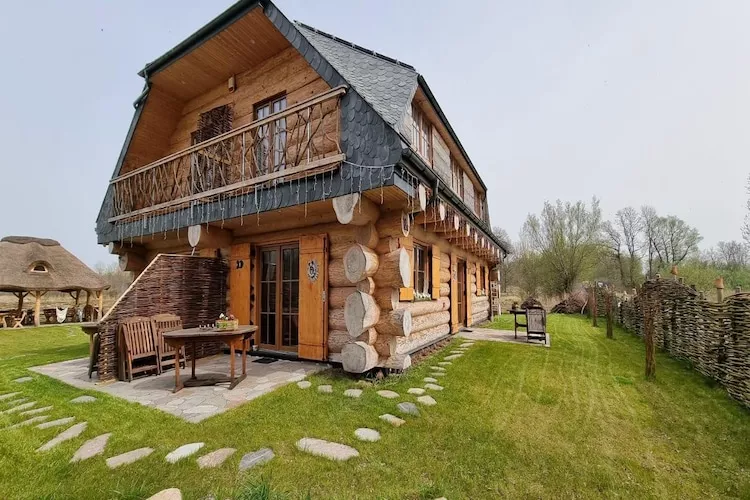 Apartament RYBACKI Ustronie Morskie - Buitenkant zomer