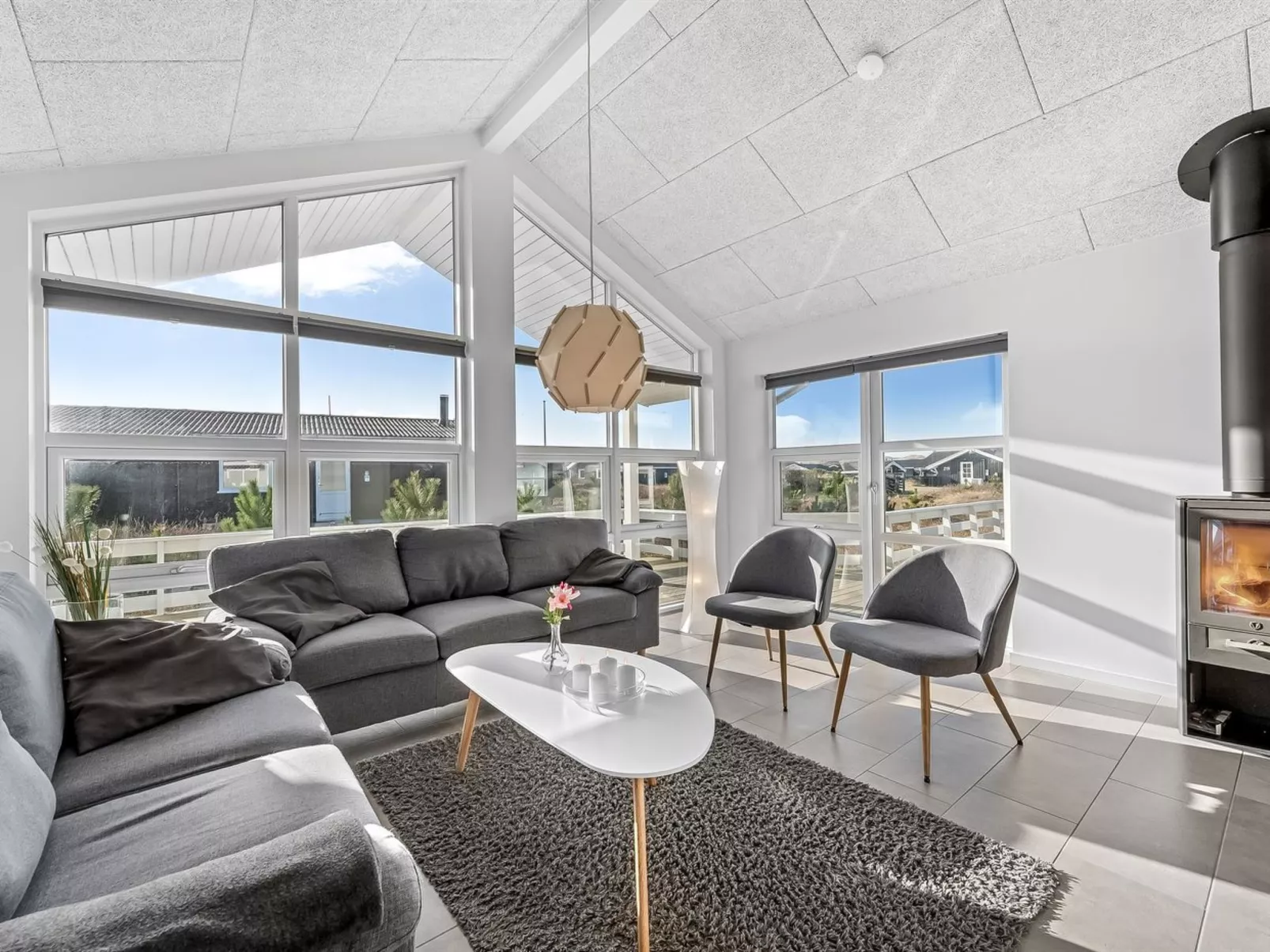 "Niesina" -  from the sea - Binnen