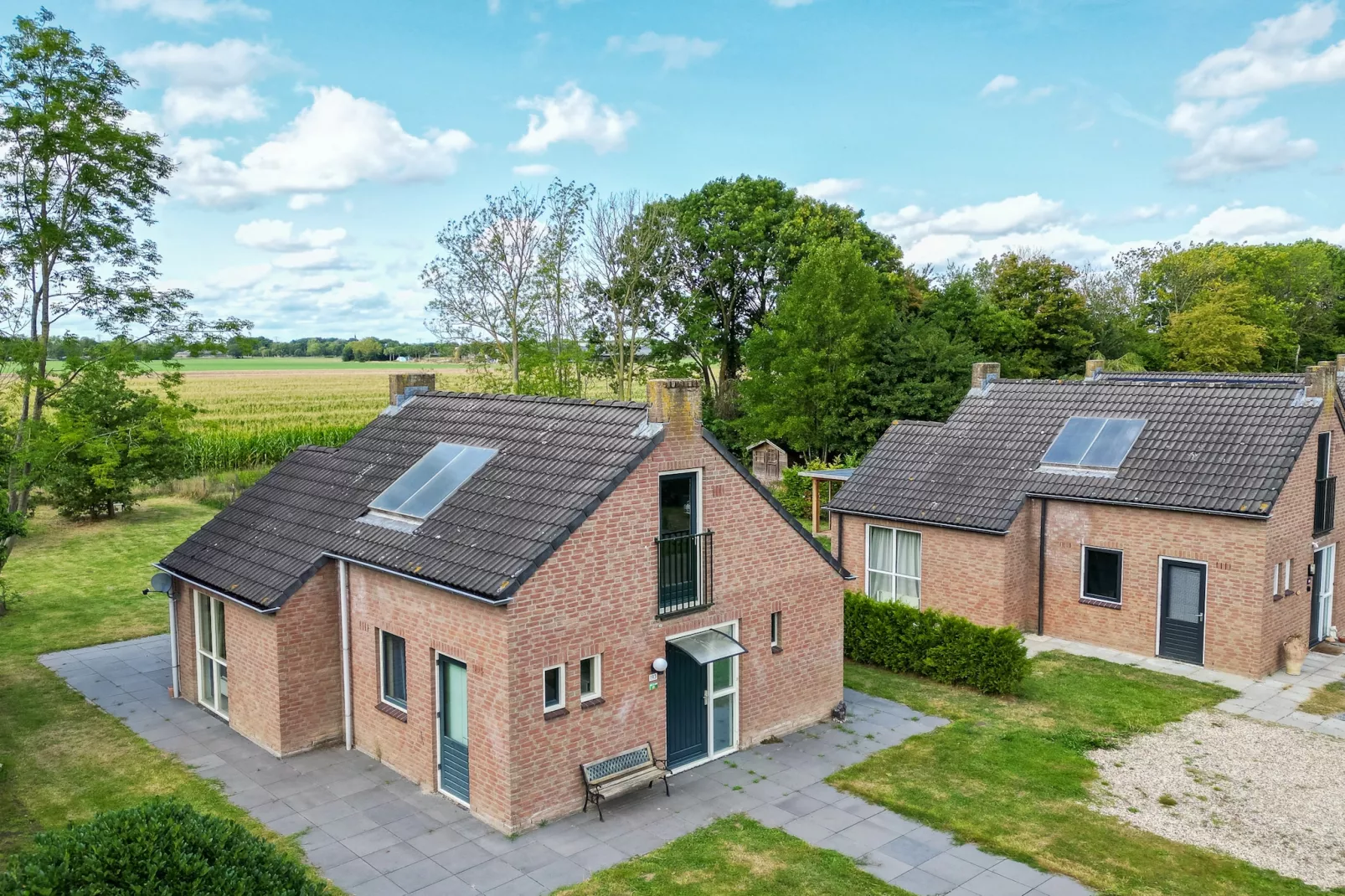 7 - Persoons Forest 217 Sauna Bungalow (copy) (copy) (copy) - Buitenkant zomer