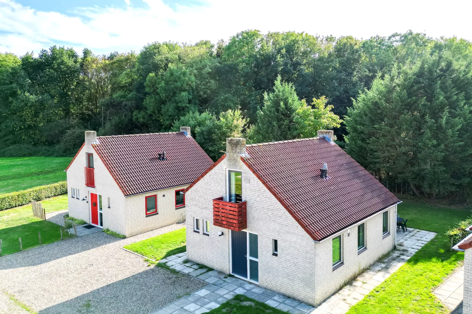 7 - Persoons Forest 217 Sauna Bungalow (copy) (copy) (copy) (copy) - Buitenkant zomer