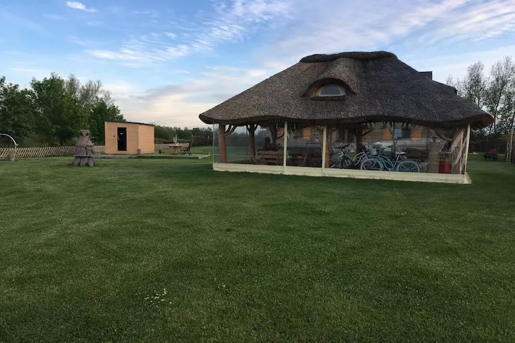 Apartament RYBACKI Ustronie Morskie - Tuinen zomer