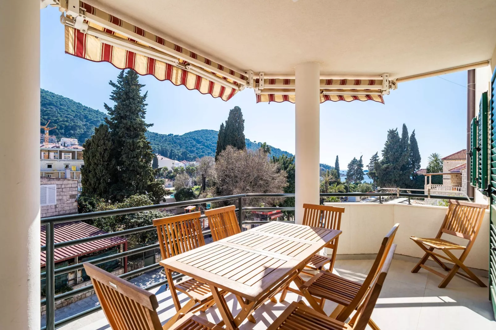 Apartment Villa Claudia - Three Bedroom Apartment with Balcony - Terrasbalkon