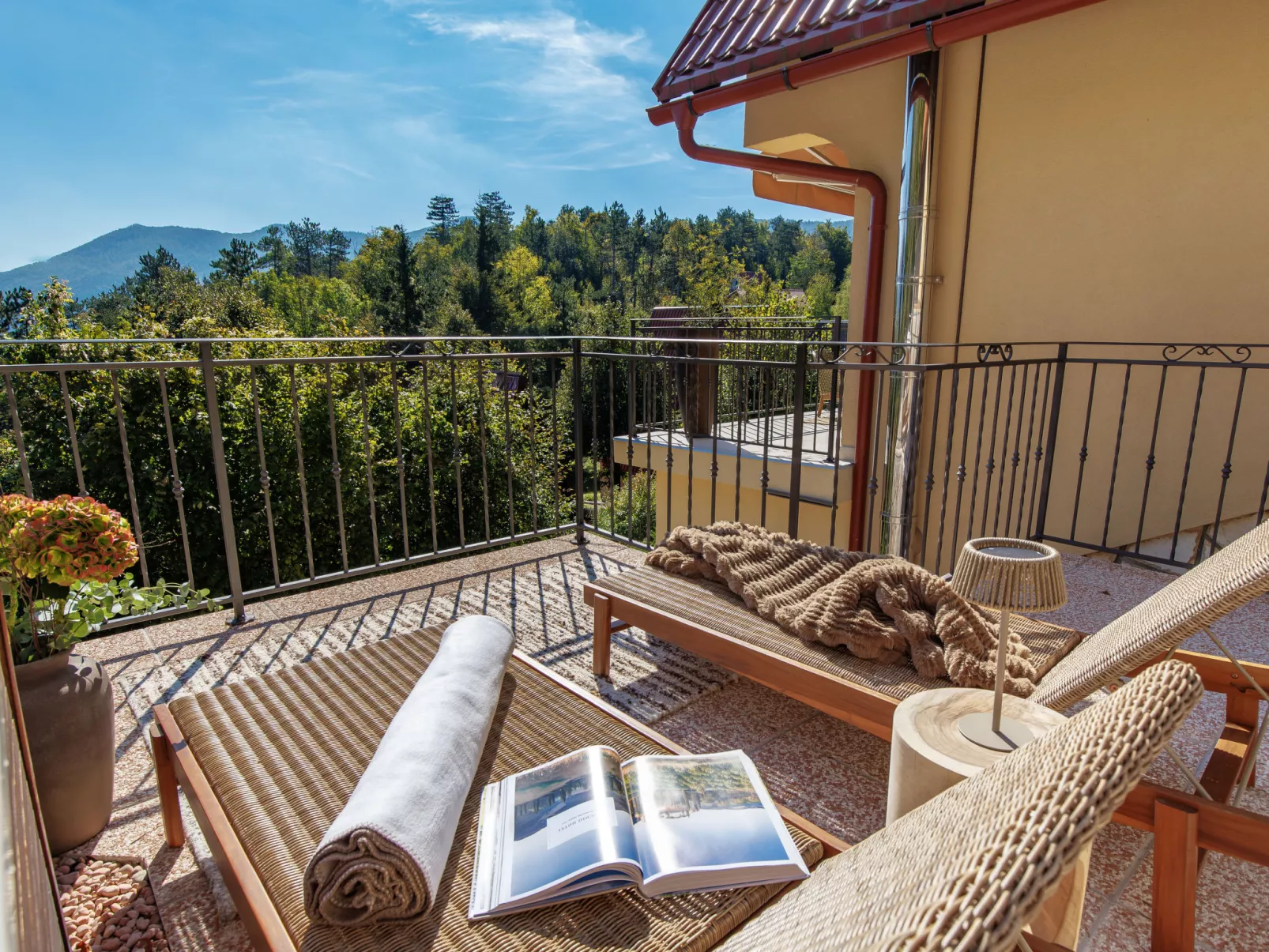 House Hillside Lodge - Binnen