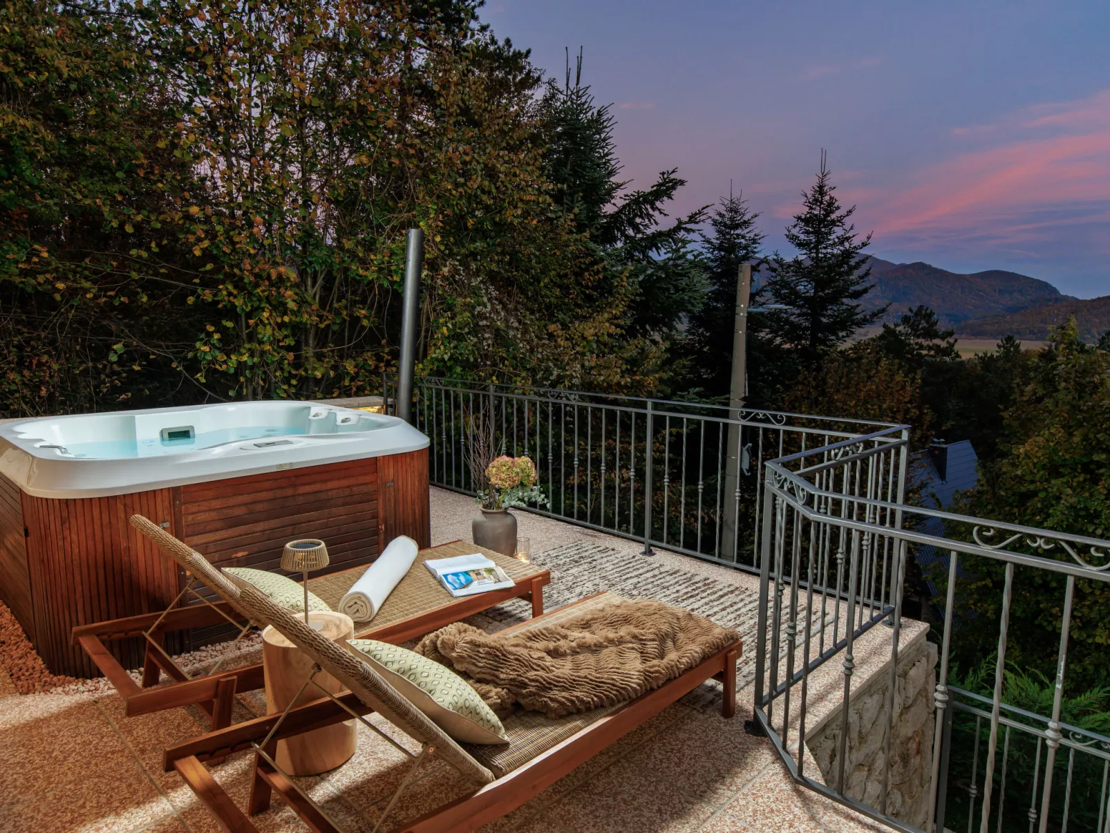 House Hillside Lodge - Binnen