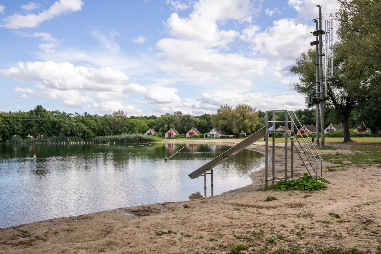 7 - Persoons Forest 217 Sauna Bungalow (copy) (copy) (copy) - Gebieden zomer 1km