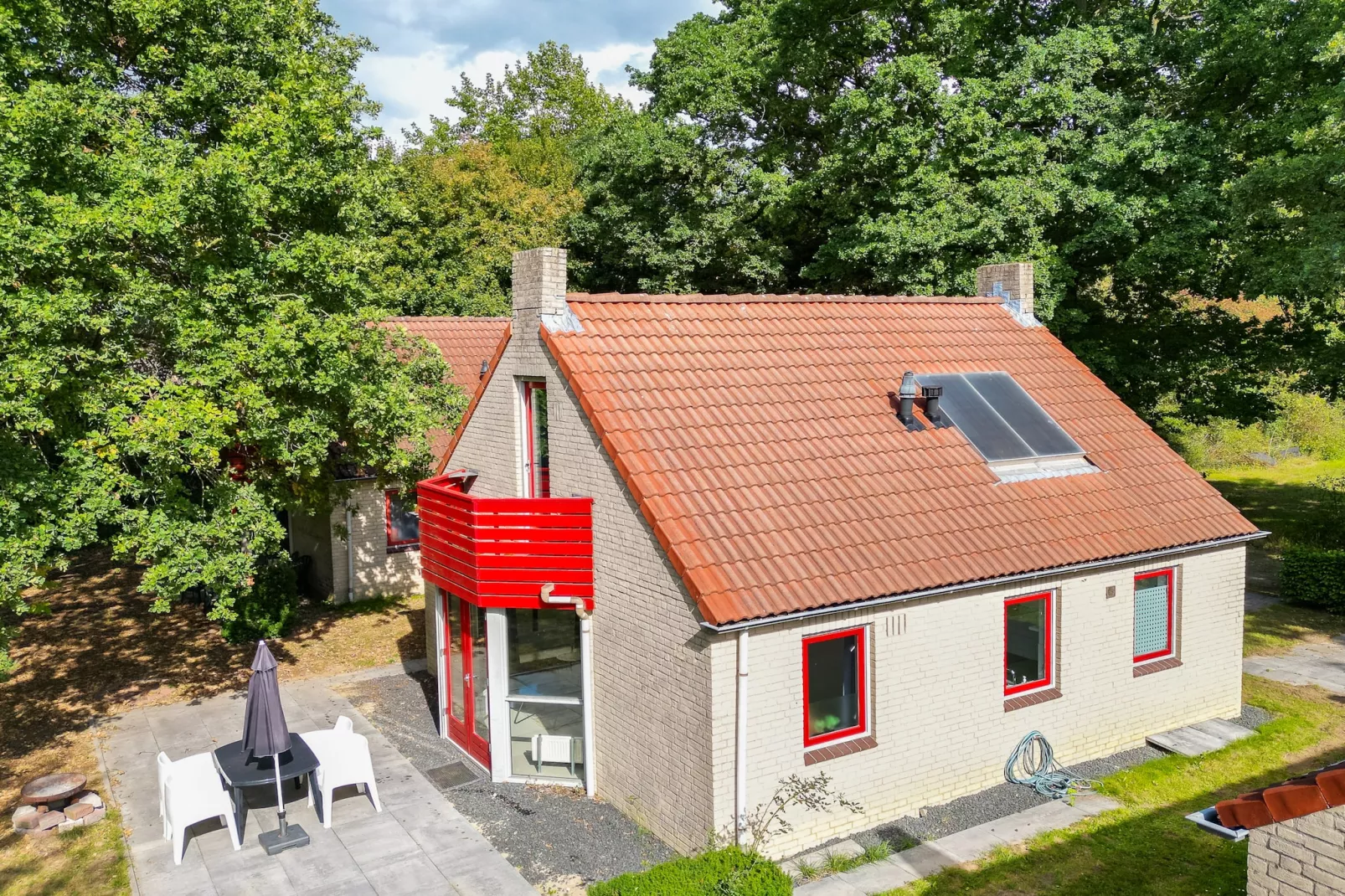 6 - Persons De Zingende Wilg (copy) (copy) (copy) - Buitenkant zomer