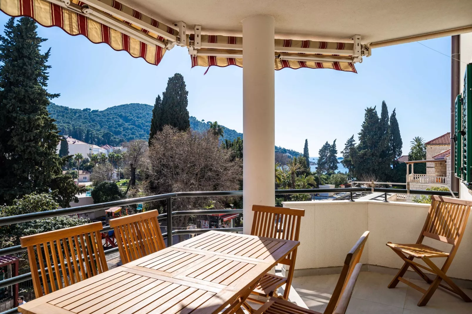 Apartment Villa Claudia - Three Bedroom Apartment with Balcony - Buitenlucht