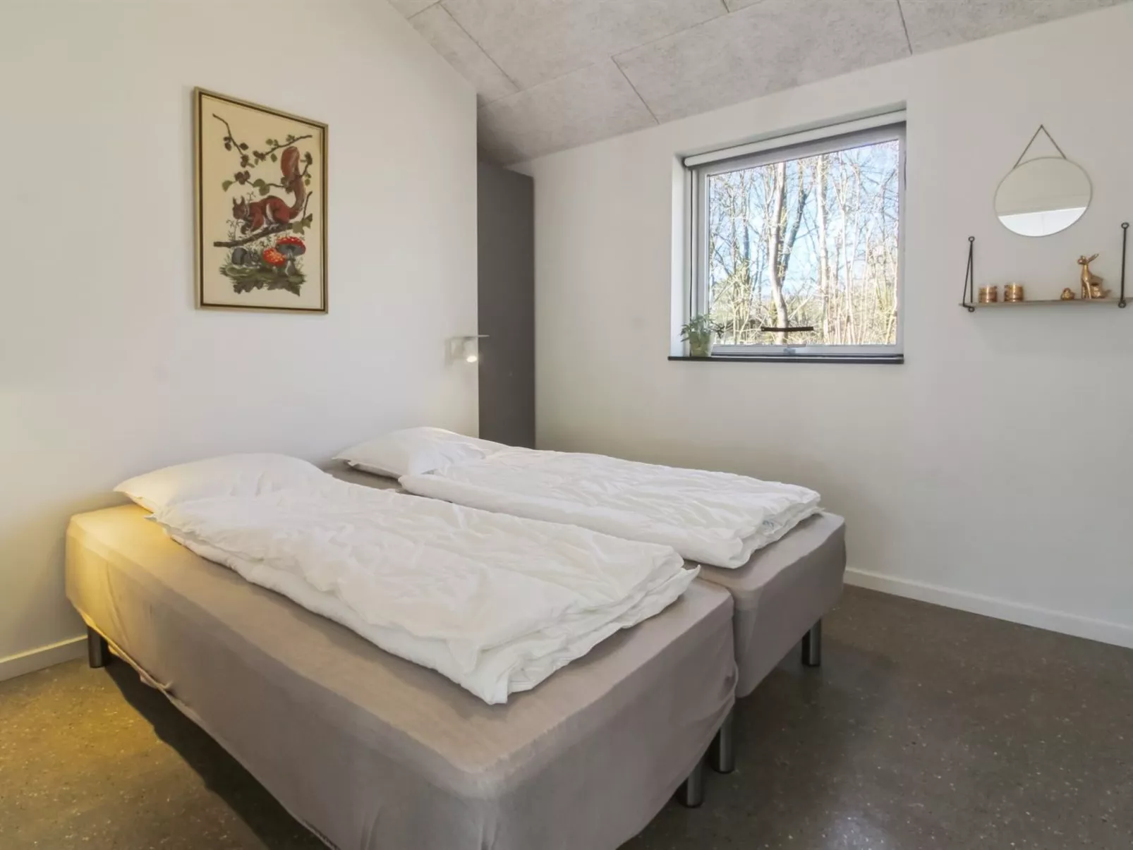 "Biergh" - 30km from the sea - Binnen