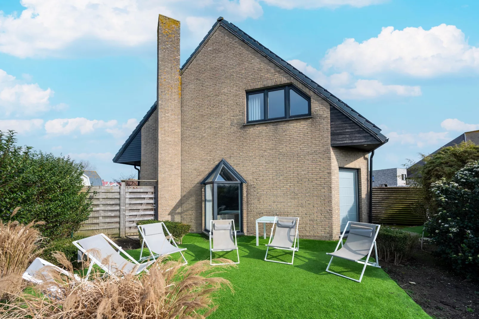 Villa Miami - Buitenkant zomer