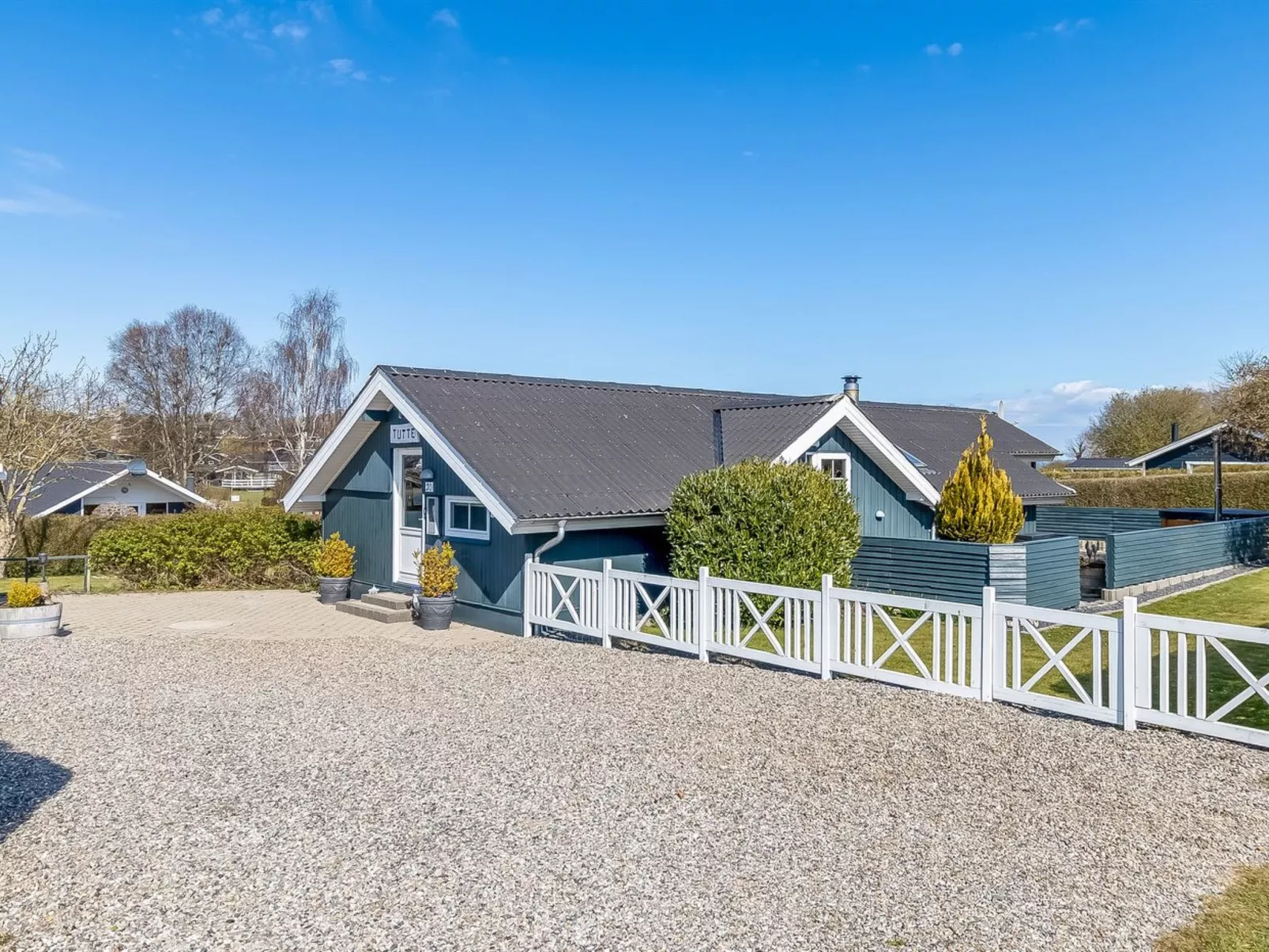 "Aika" - 450m from the sea - Buiten